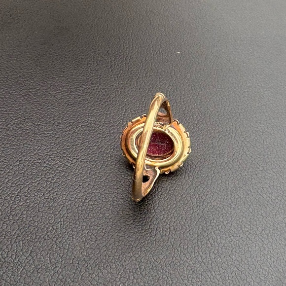 10K yellow gold Antique Victorian cocktail ring ruby red 5 glass stone - Picture 13 of 16